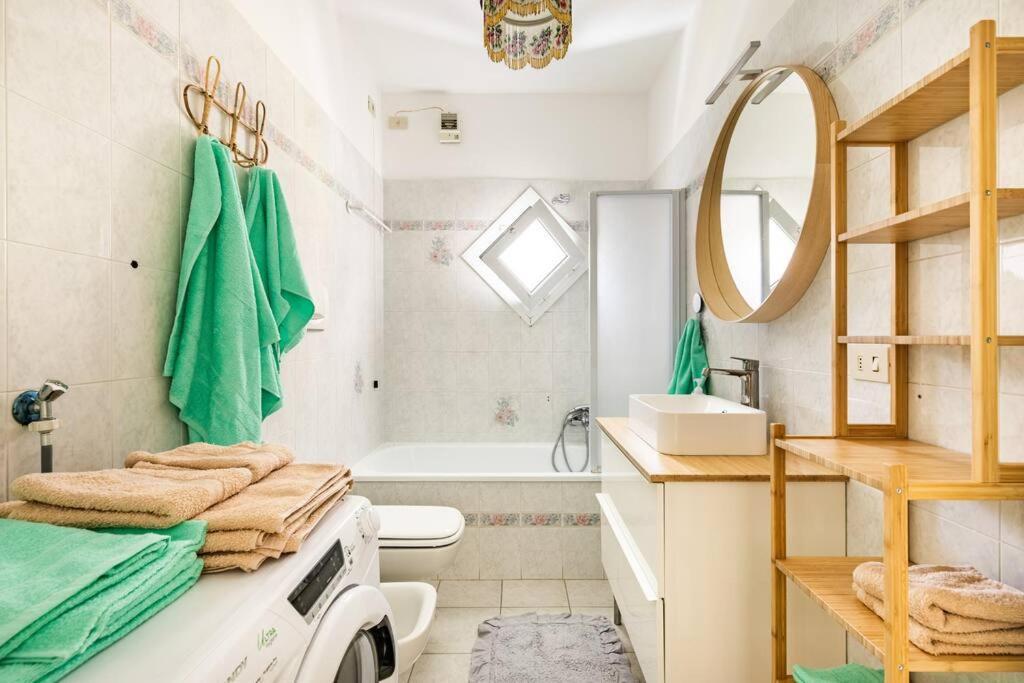 Apartmán Centrale Vicino Spiagge E Ciclabile + Box-Auto ! Arma di Taggia Exteriér fotografie